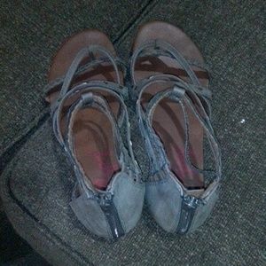 Jellypop gladiator sandals size 9